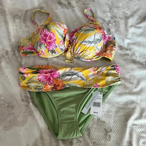 BLEU ROD BEATTIE Paradiso Tie-Front Bikini Top and Bikini Bottom - Picture 10 of 15